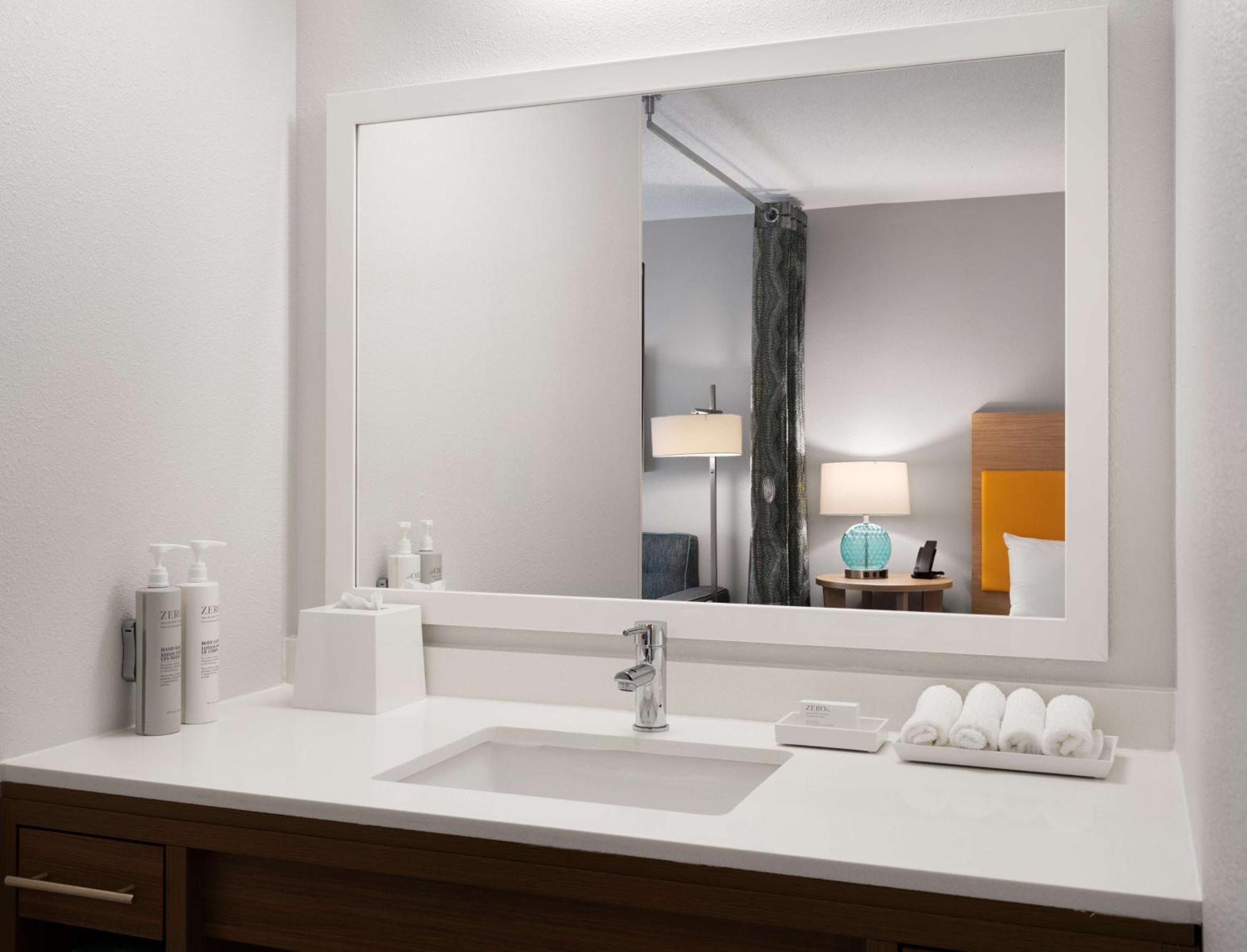 Hotel Home2 By Hilton - Keystone Crossing 3*