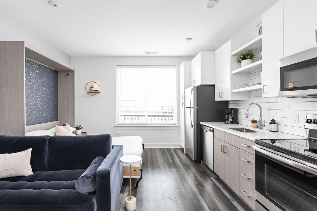 Modern Cozysuites Indianapolis