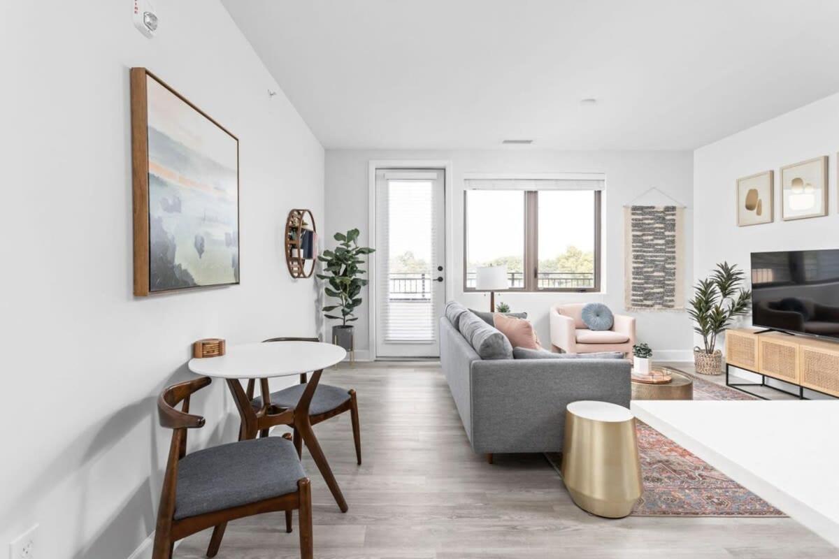 Apartment Cozysuites Stylish 2br At Meridian Kessler Indianapolis