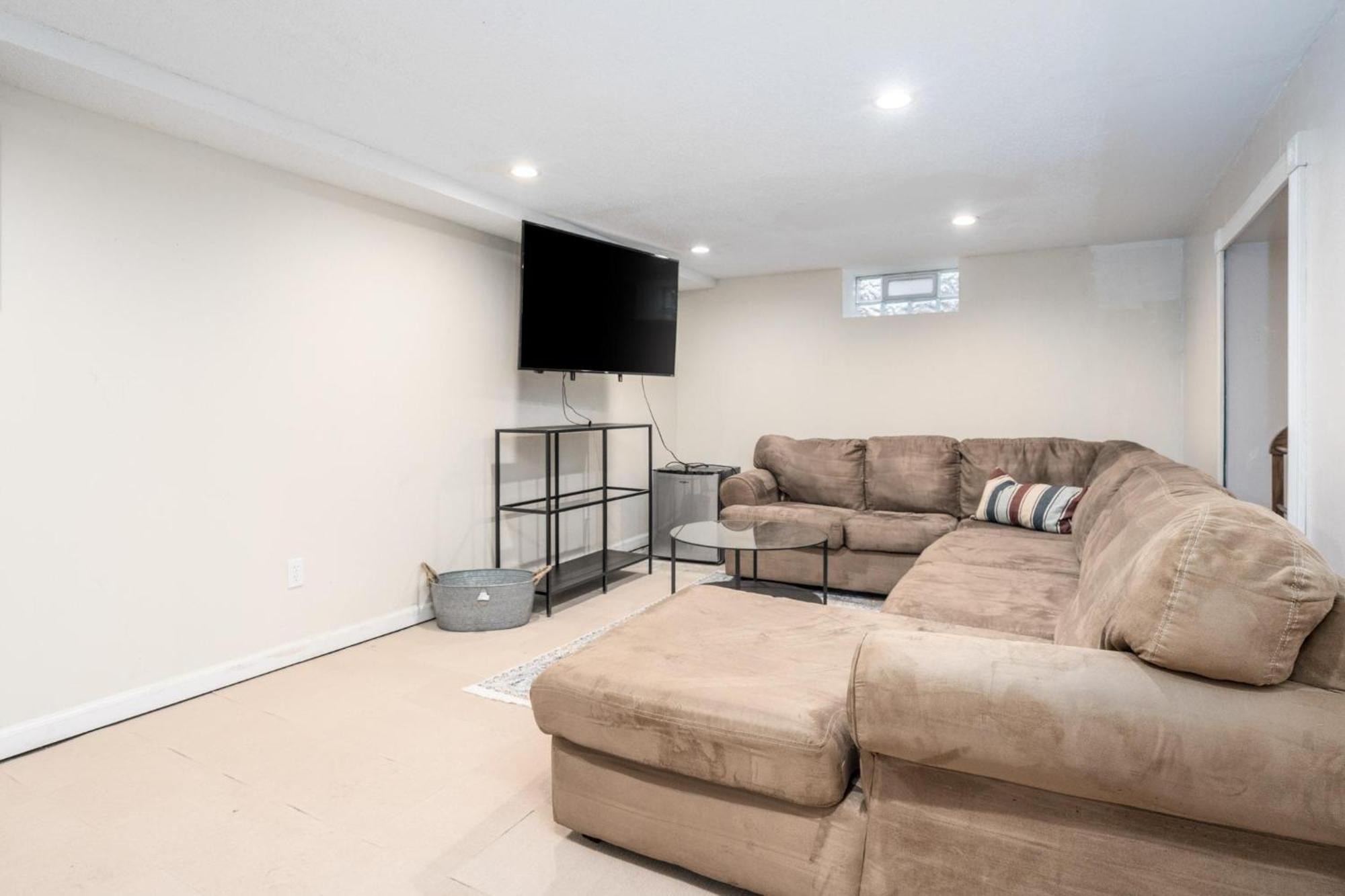 Charm Hideout 2bdr And Basement *