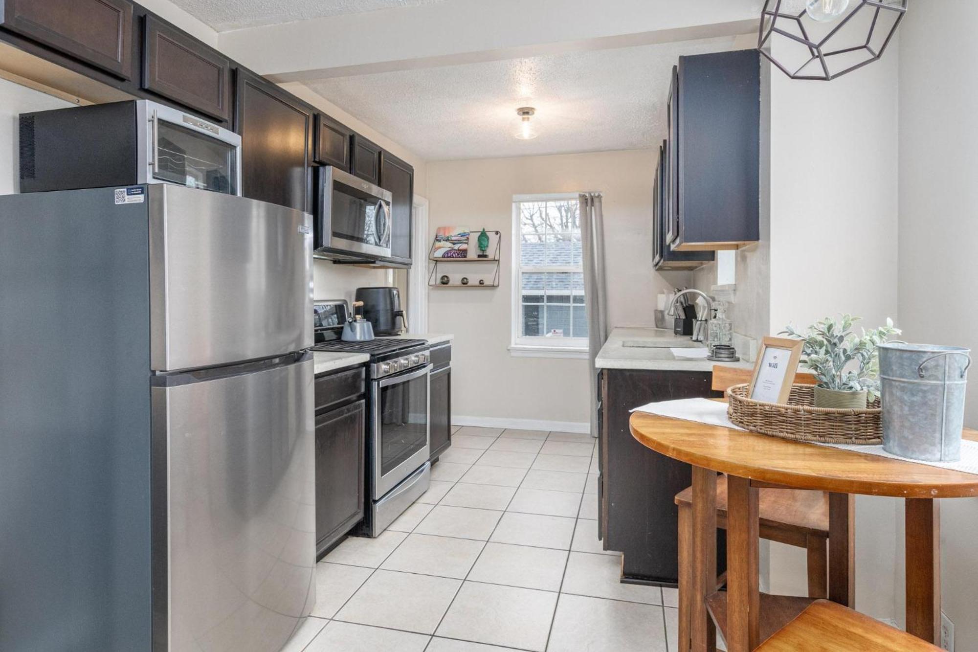 Charm Hideout 2bdr And Basement *