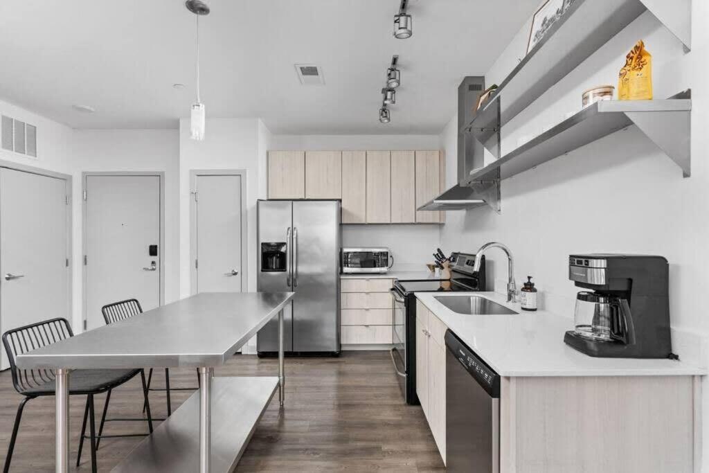 Cozysuites 1br In Bottleworks Indy Unit #7 Apartment *