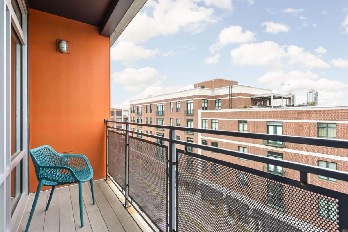 Cozysuites L Lavish 1br, Bottleworks Indy #4