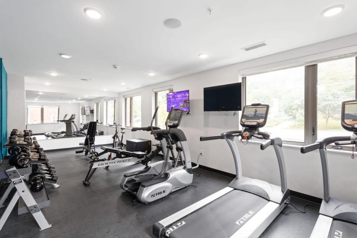 Apartment Cozysuites Stylish 2br At Meridian Kessler Indianapolis