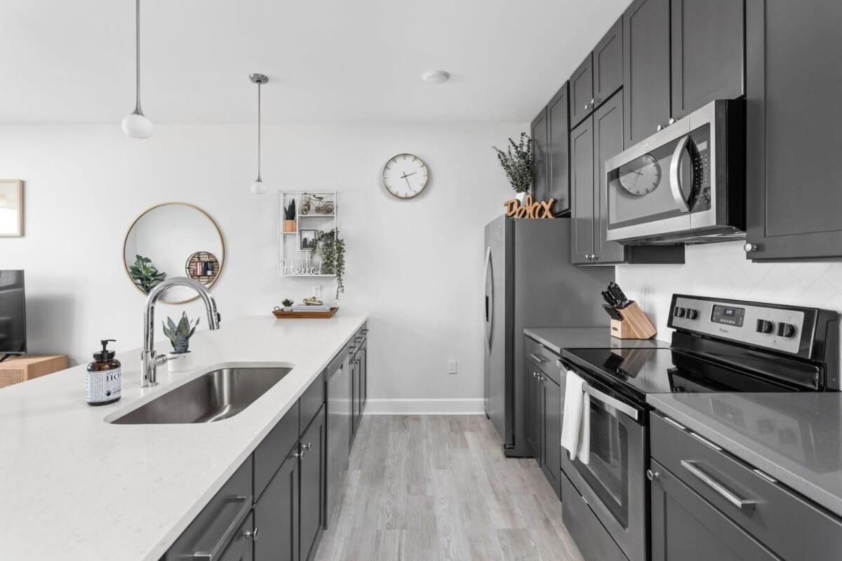 Apartment Cozysuites Stylish 2br At Meridian Kessler *