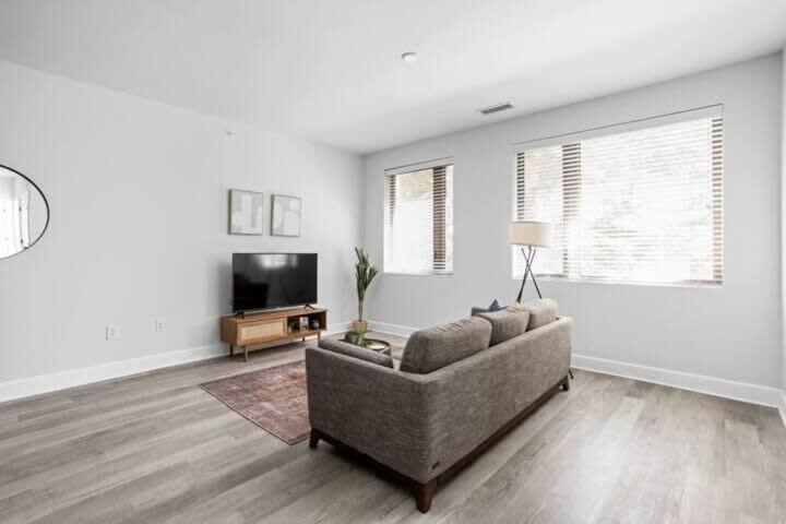 Apartment Cozysuites Upscale Modern 2br Broad Ripple *