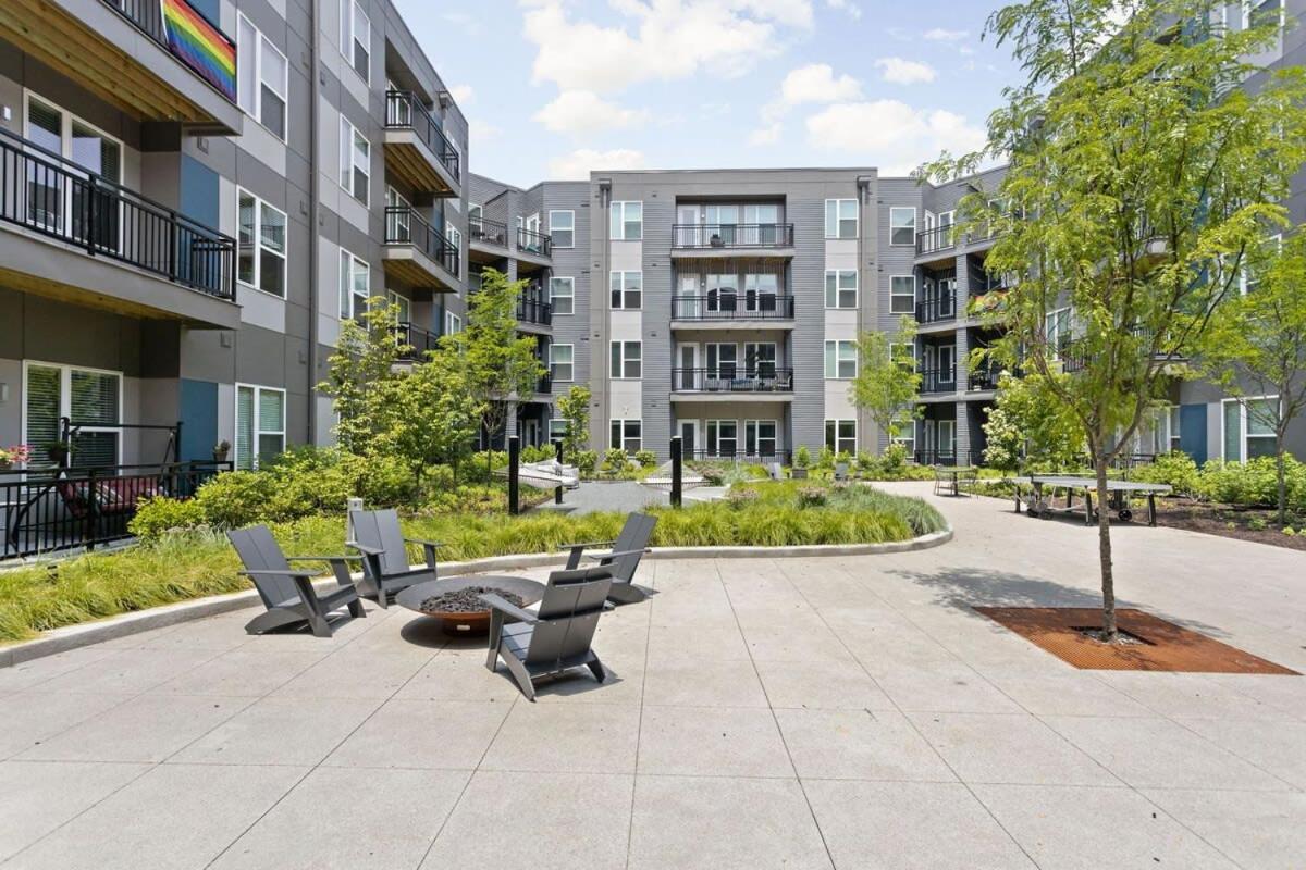 Modern Cozysuites Apartment Indianapolis