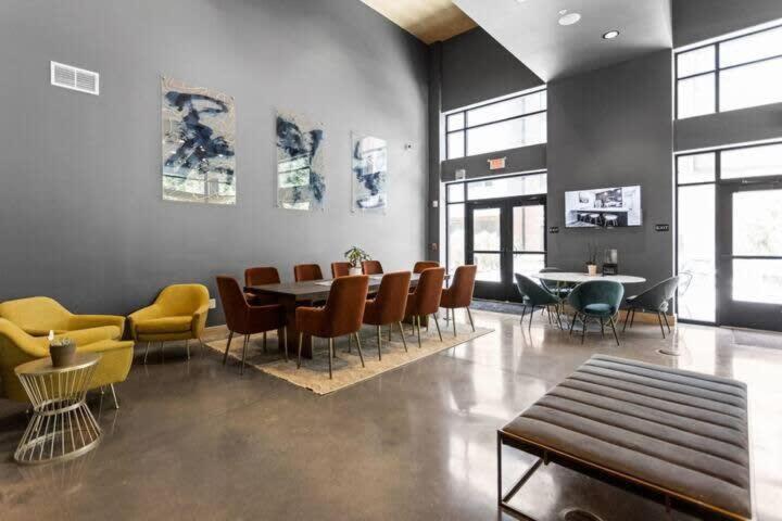 Apartment Cozysuites Upscale Modern 2br Broad Ripple *