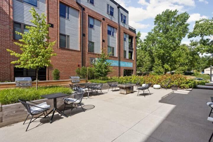 Cozysuites Upscale Modern 2br Broad Ripple Apartment *