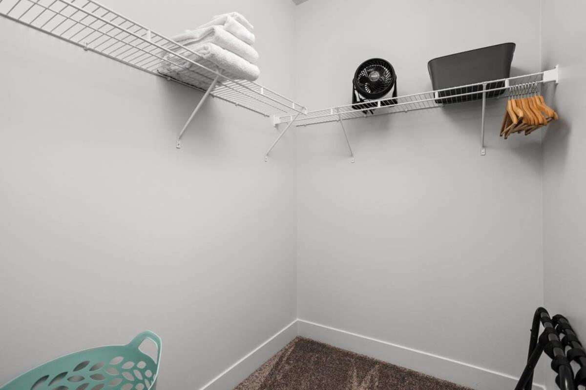 Cozysuites Spacious 2br Next To Whole Foods Indianapolis