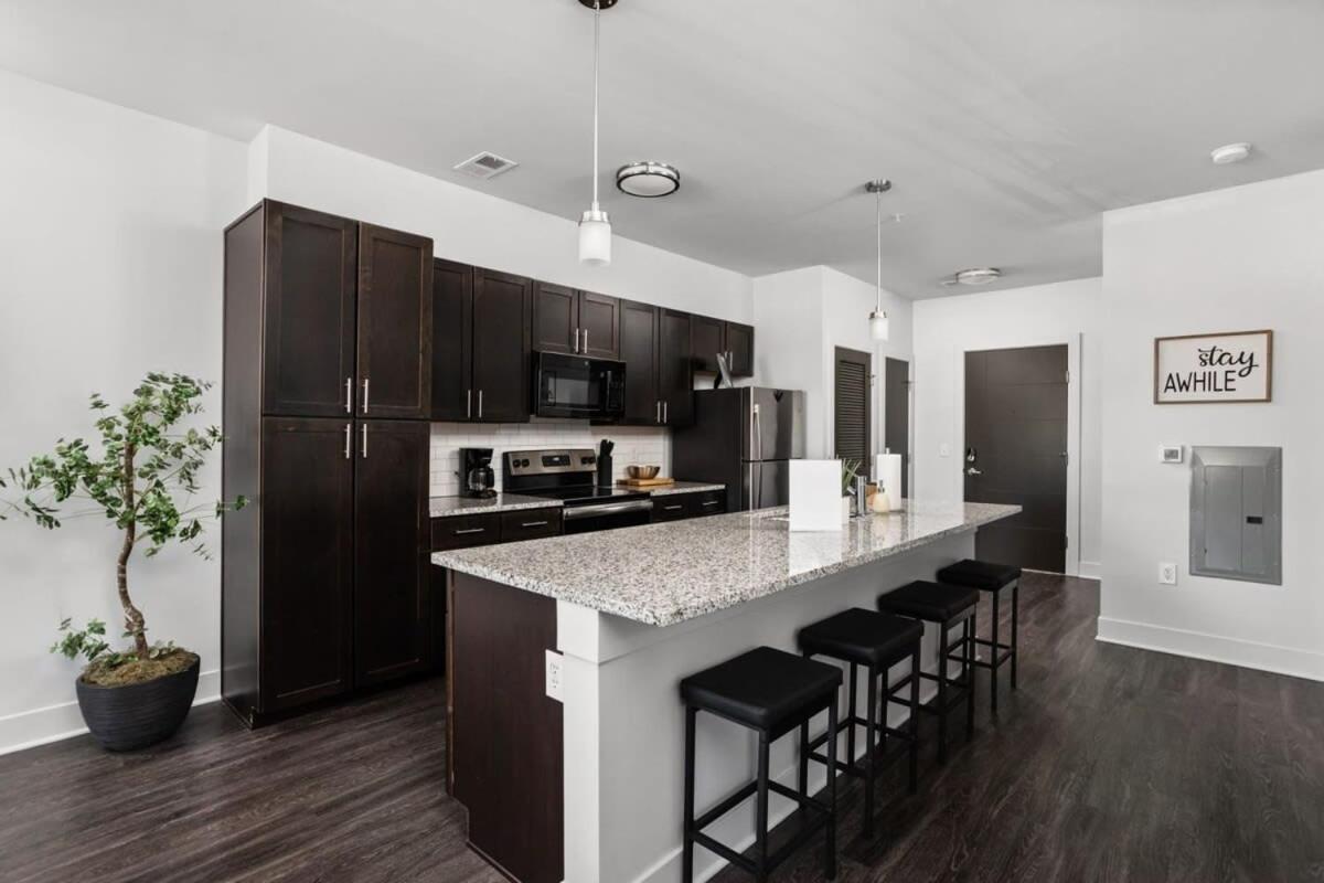 Cozysuites Spacious 2br Next To Whole Foods