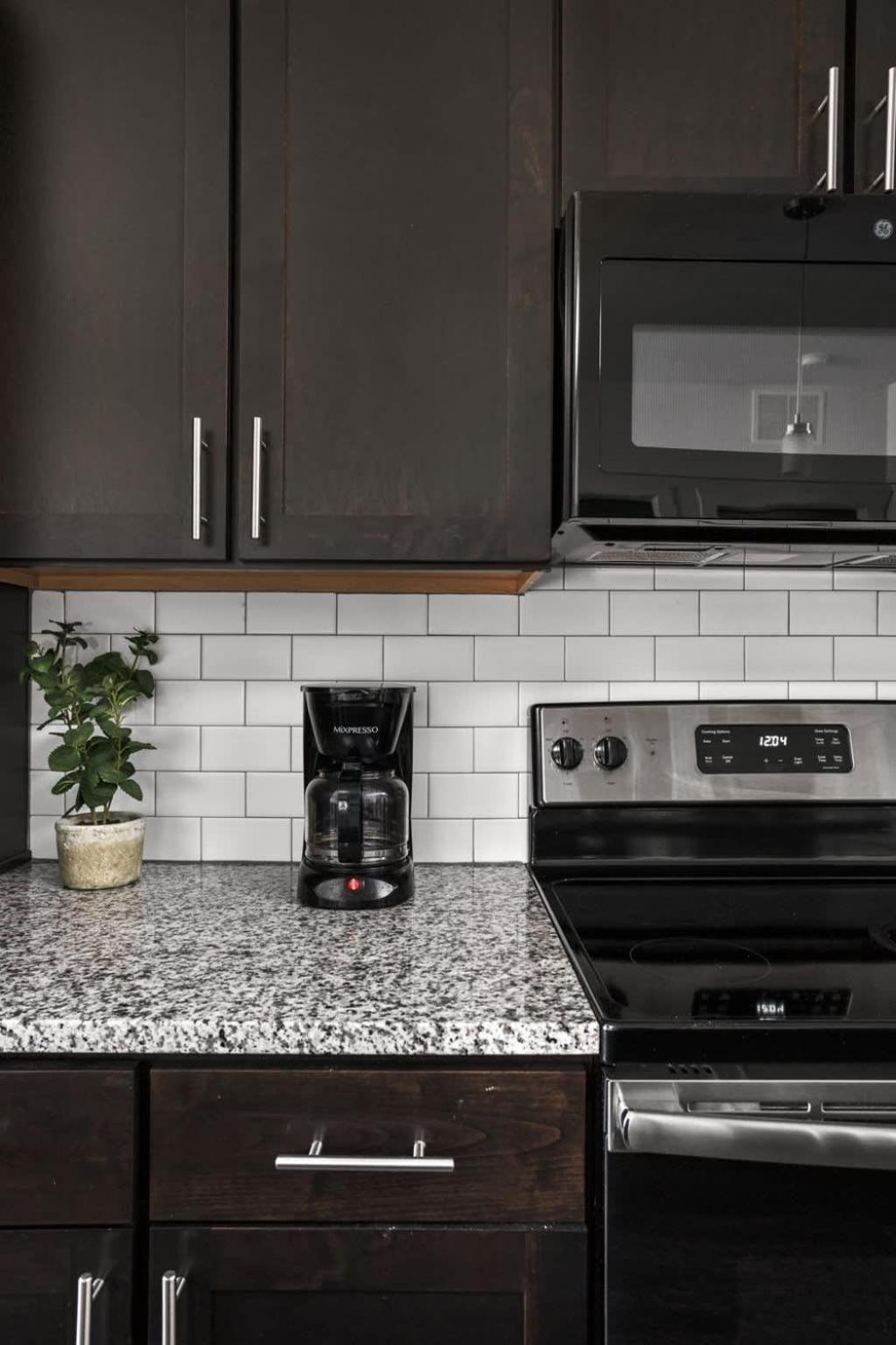 Cozysuites Spacious 2br Next To Whole Foods Apartment