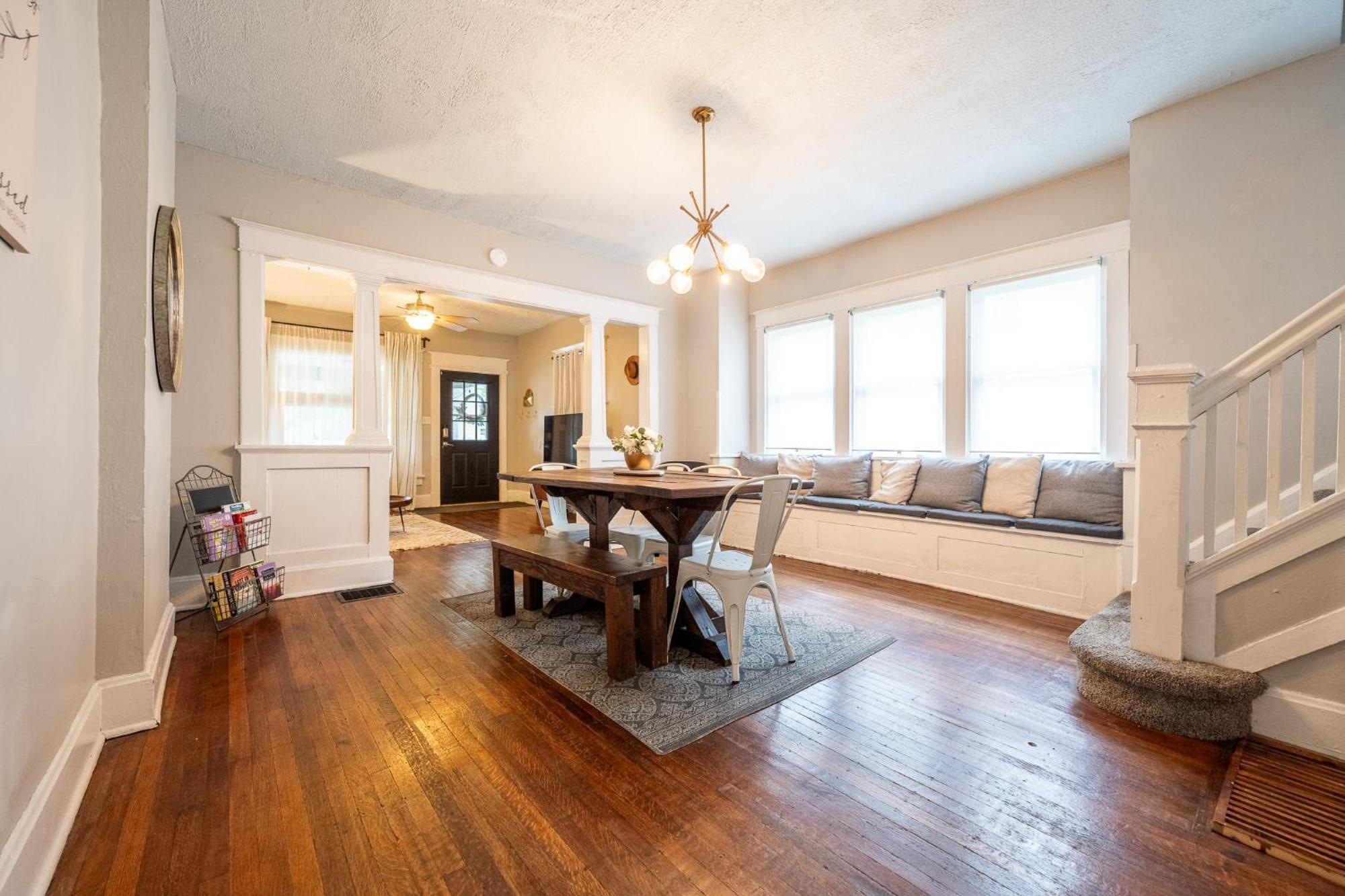 Holiday home 5 Min Fountain Square - Cozy Bates-hendricks Indianapolis
