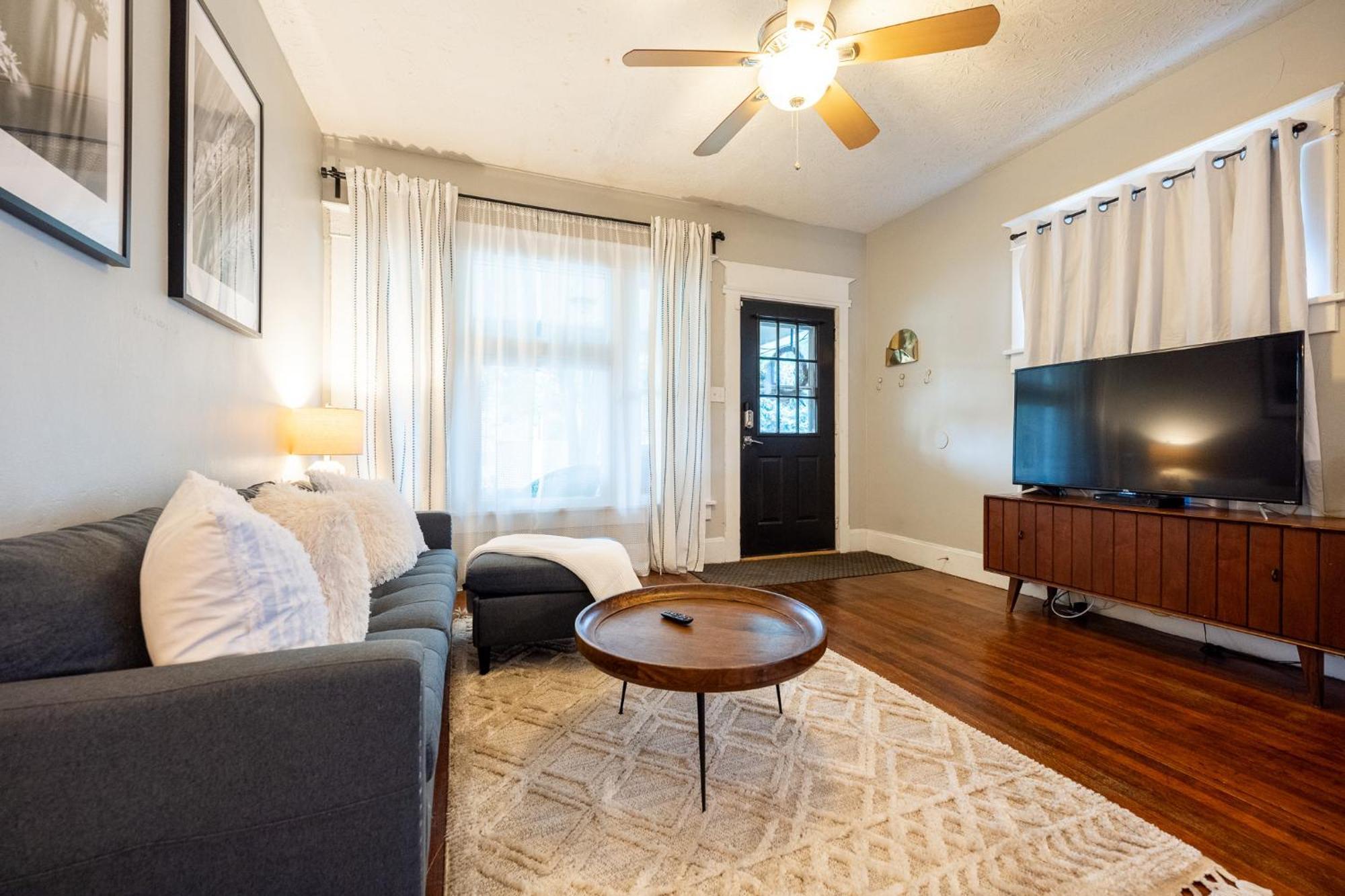 Holiday home 5 Min Fountain Square - Cozy Bates-hendricks