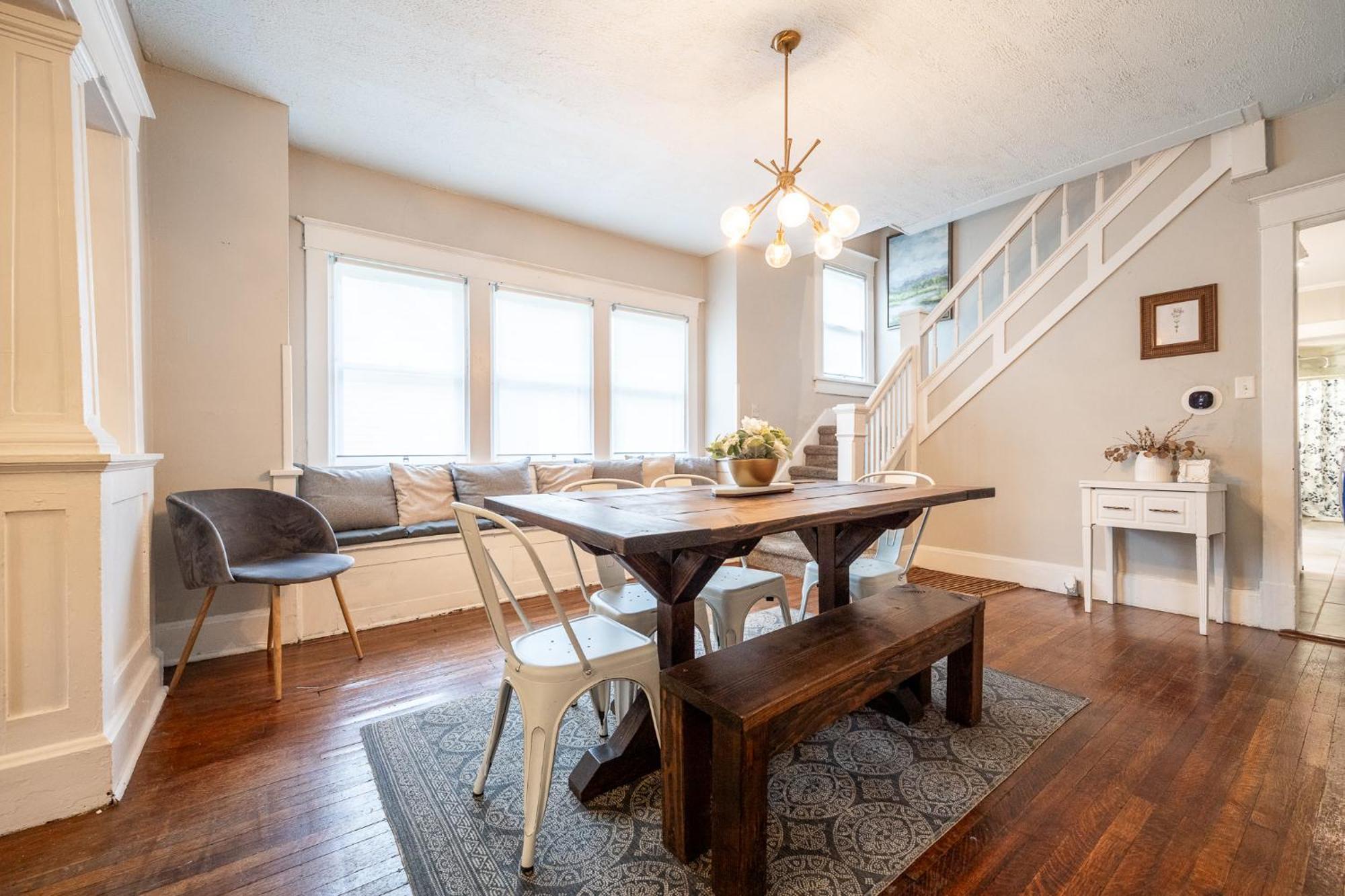 Holiday home 5 Min Fountain Square - Cozy Bates-hendricks Indianapolis