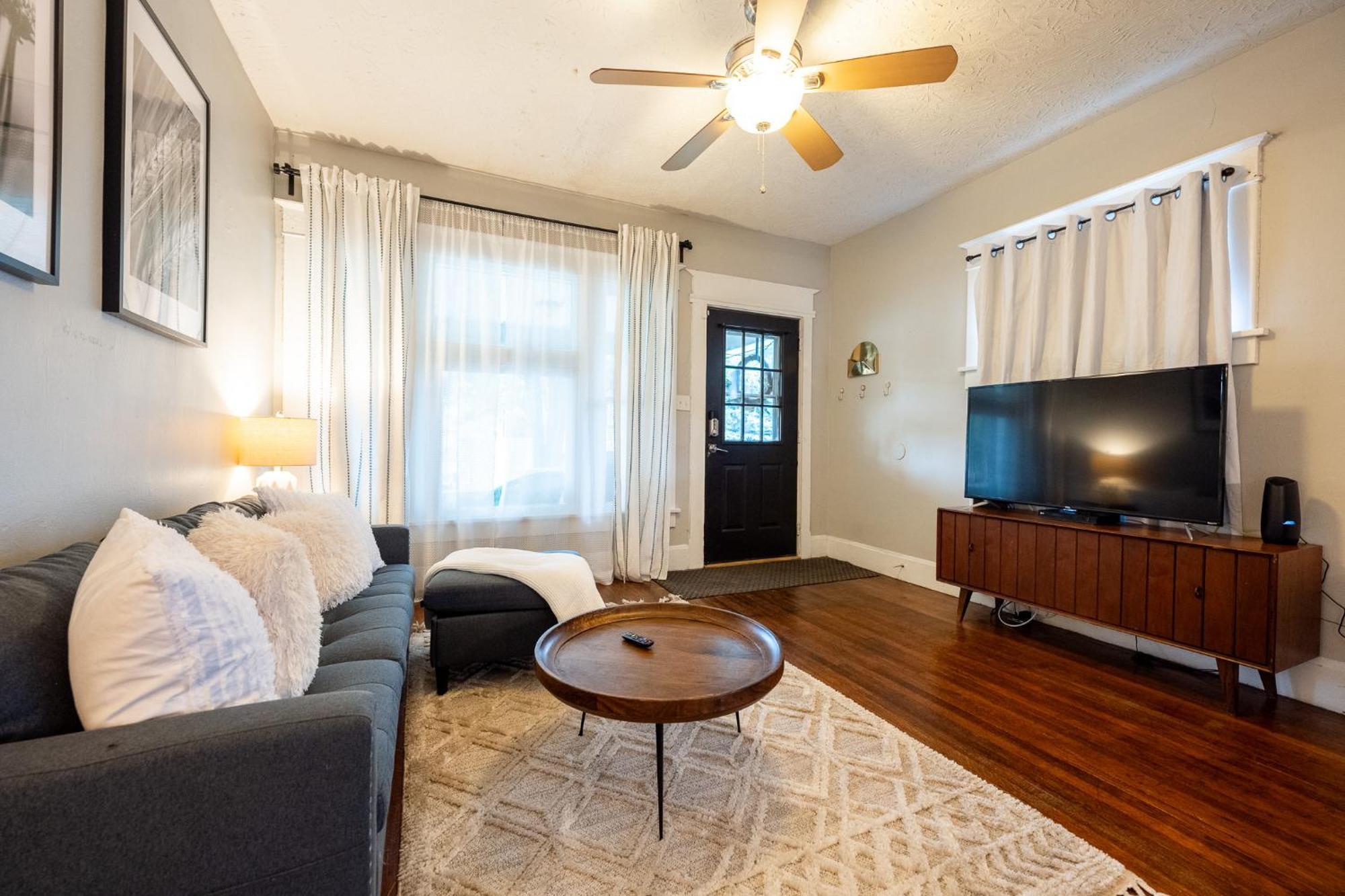 5 Min Fountain Square - Cozy Bates-hendricks Indianapolis