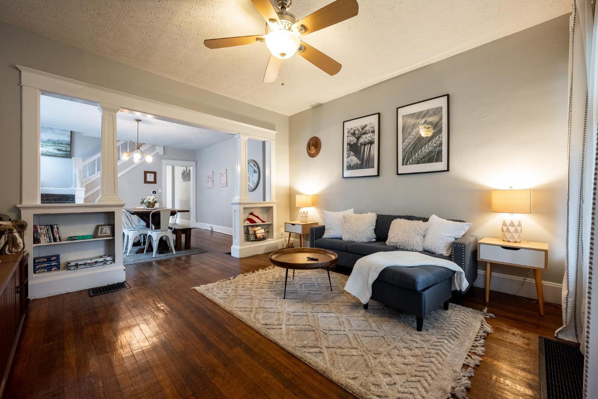 5 Min Fountain Square - Cozy Bates-hendricks Holiday home Indianapolis