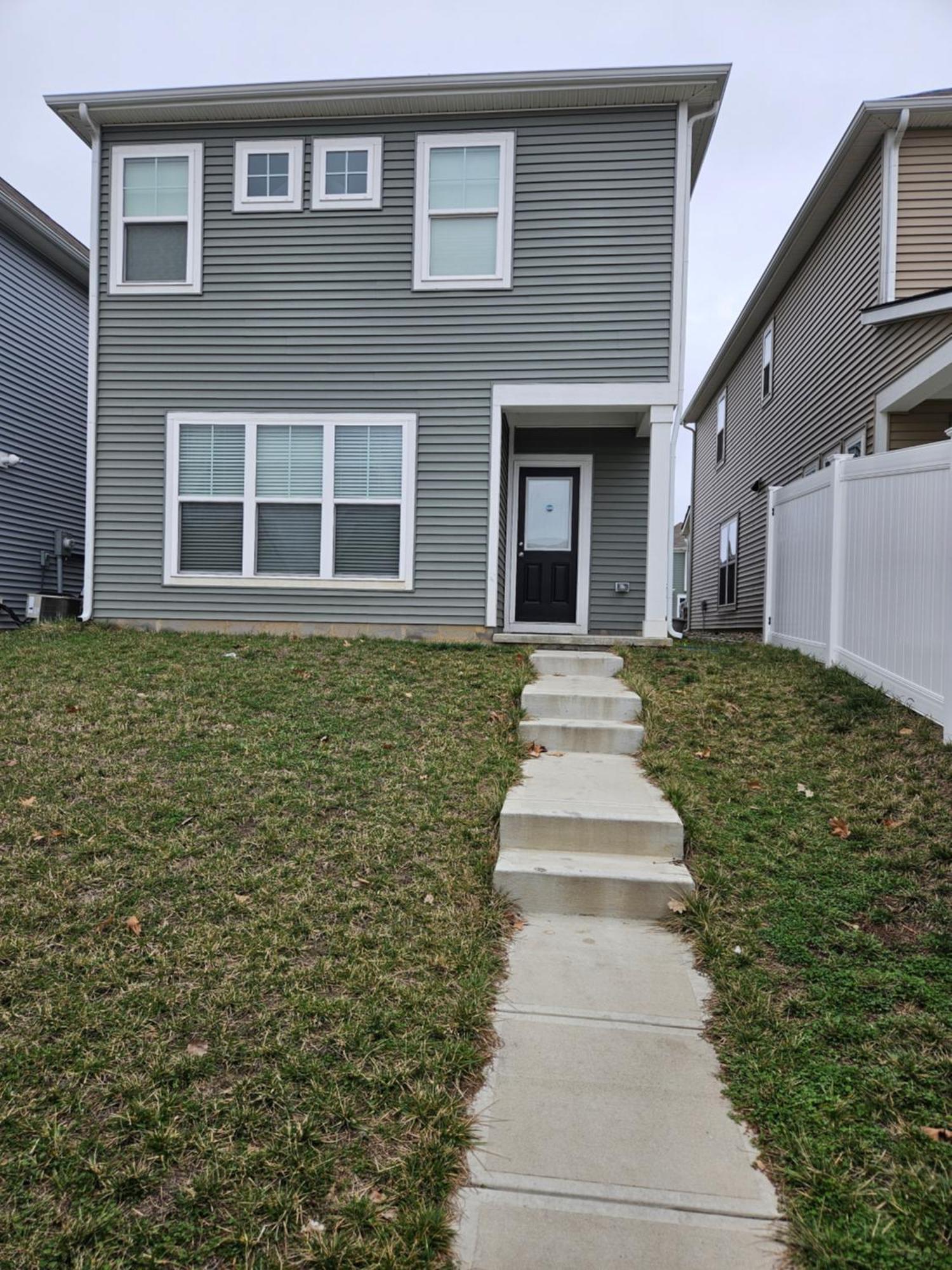 Beautiful Lillies Place - Brand New Near Downtown Indianapolis