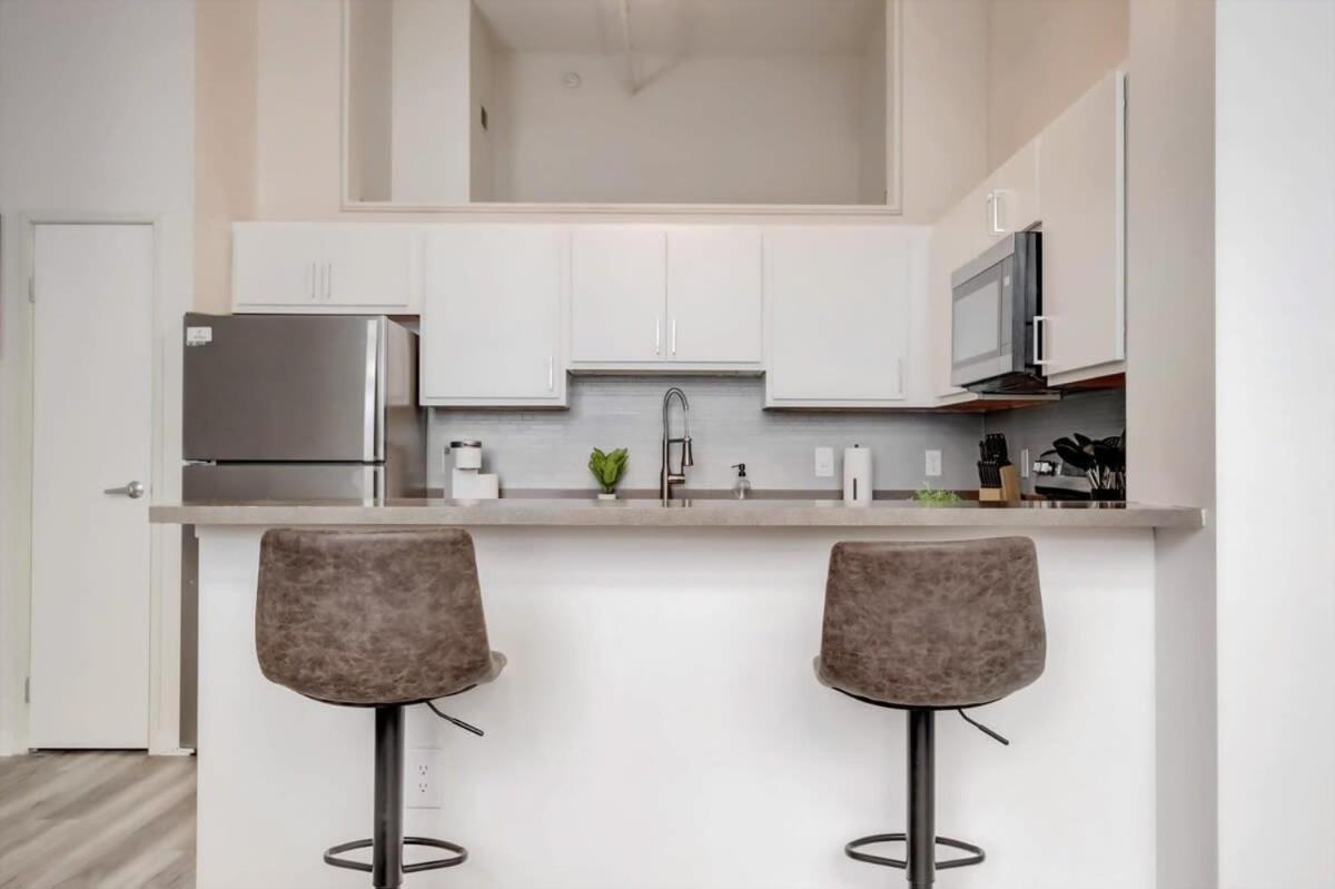 Cozysuites - 1br With Direct Skybridge Access #2 Apartment