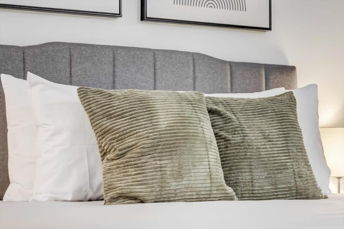 Cozysuites - 1br With Direct Skybridge Access #2 *