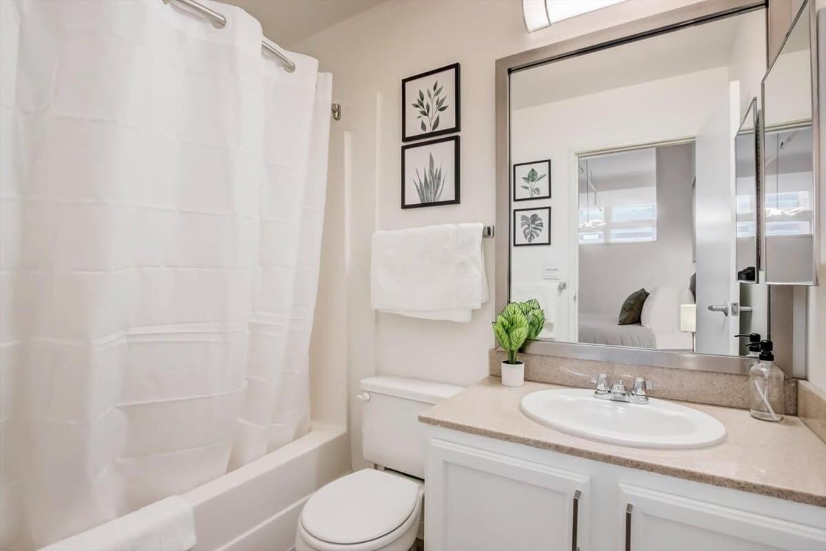 Cozysuites - 1br With Direct Skybridge Access #2