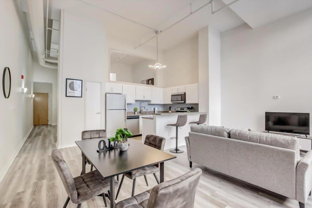 Cozysuites - 1br With Direct Skybridge Access #2