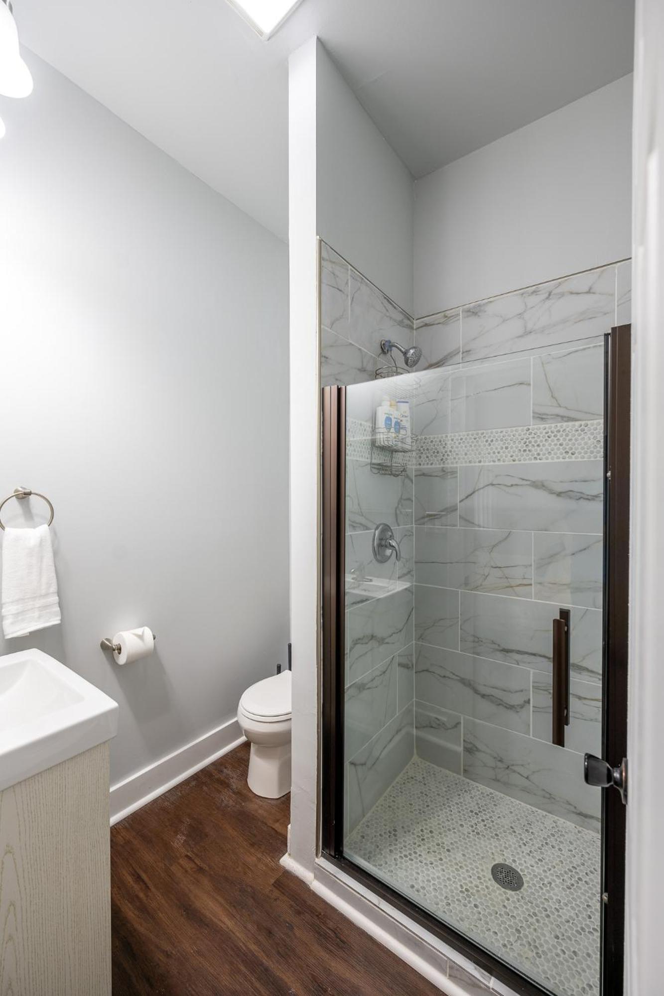 Holiday home Charming Home~5 Min To Lucas Oil Indianapolis