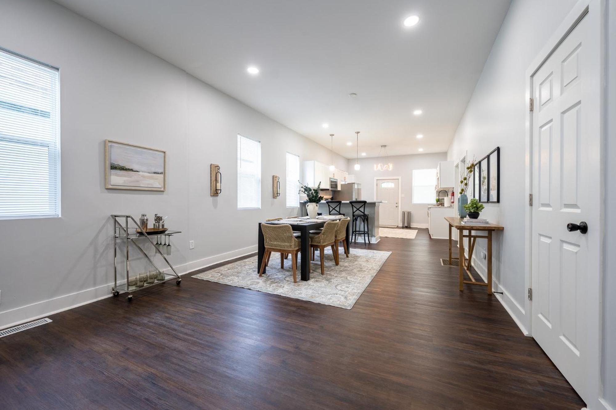 Charming Home~5 Min To Lucas Oil