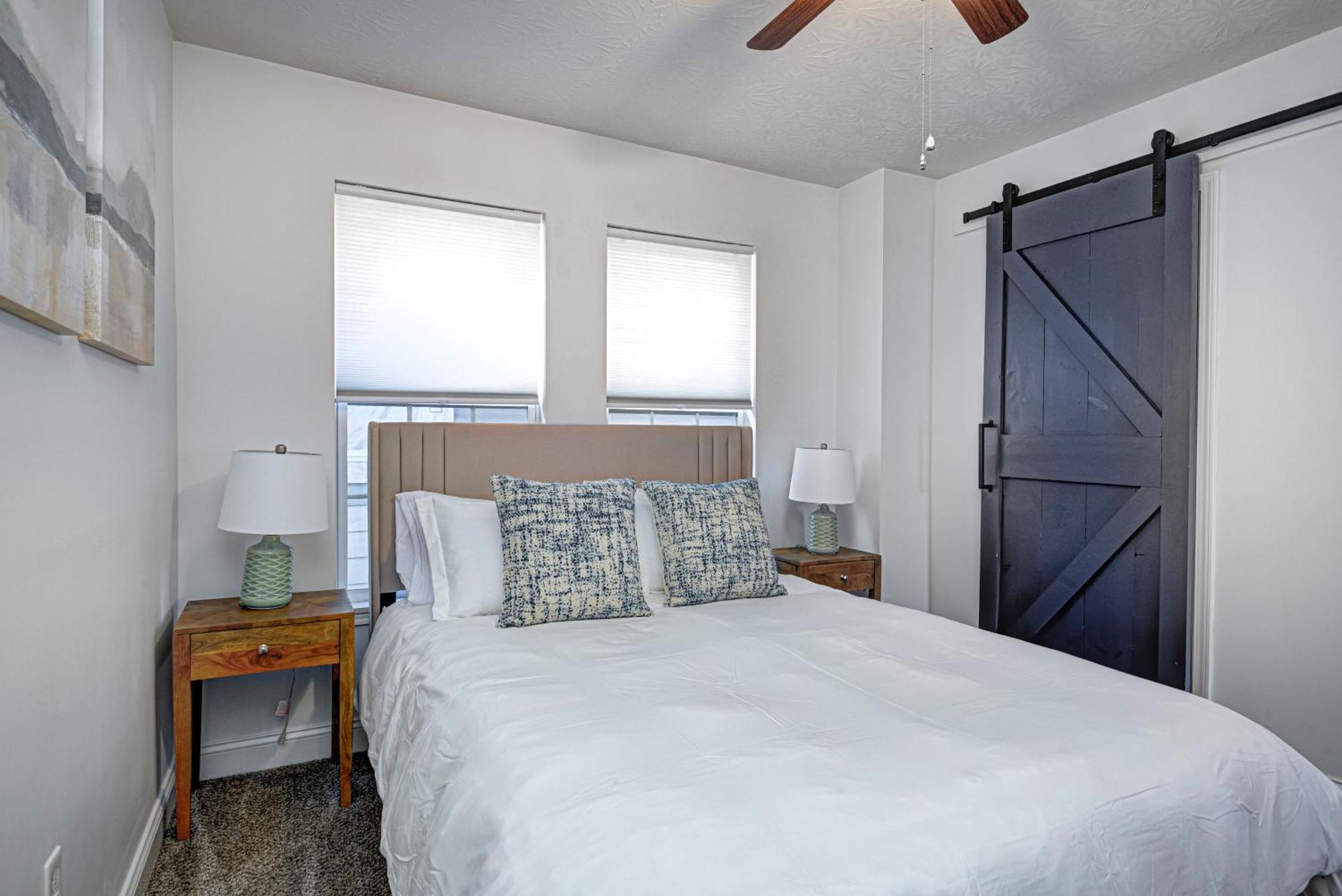 Spacious Bates-hendricks ~ 5 Min To Lucas Oil Indianapolis