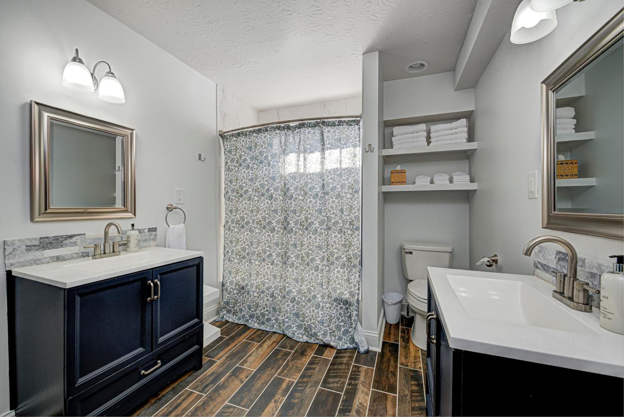 Spacious Bates-hendricks ~ 5 Min To Lucas Oil Holiday home *