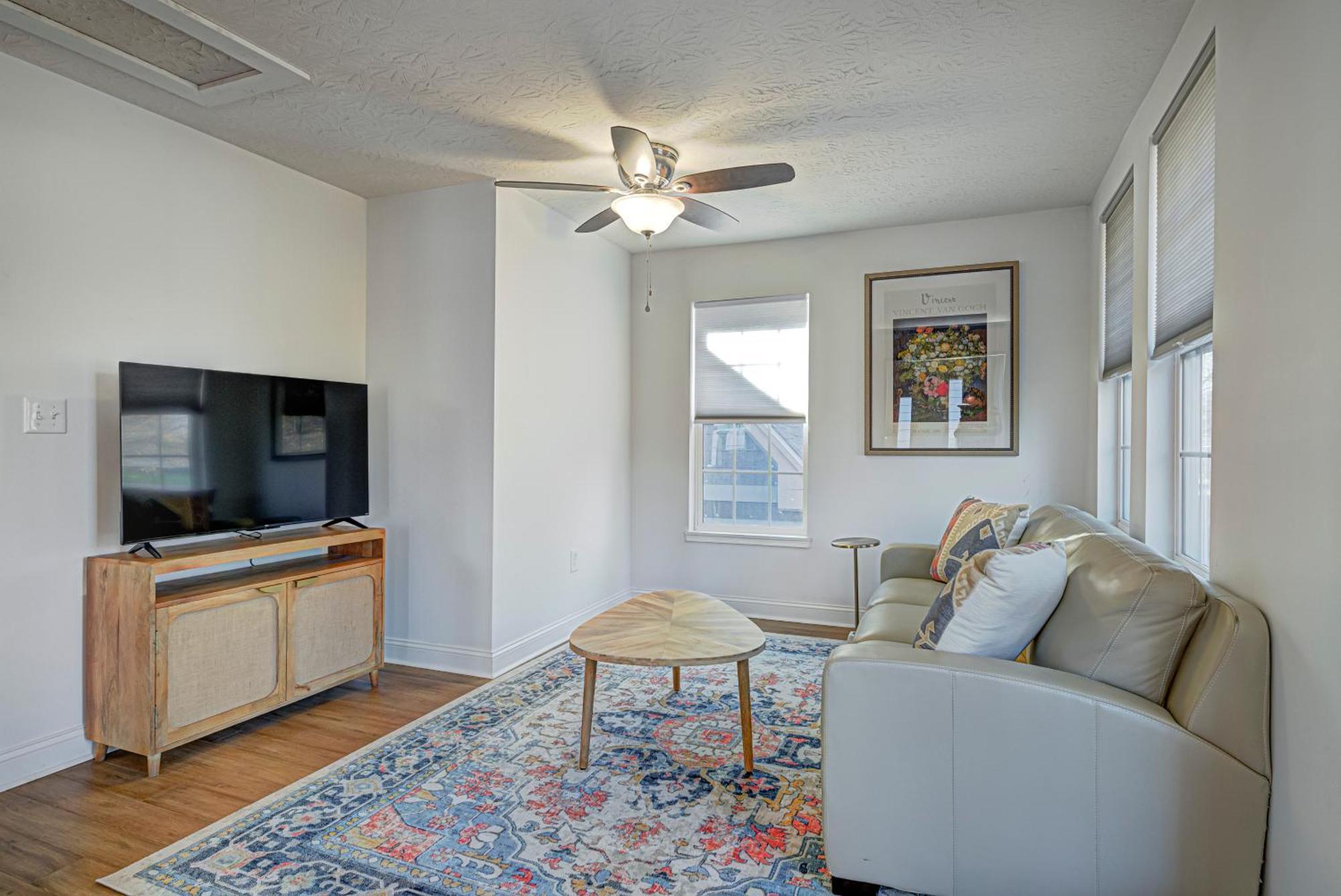 Spacious Bates-hendricks ~ 5 Min To Lucas Oil Holiday home Indianapolis