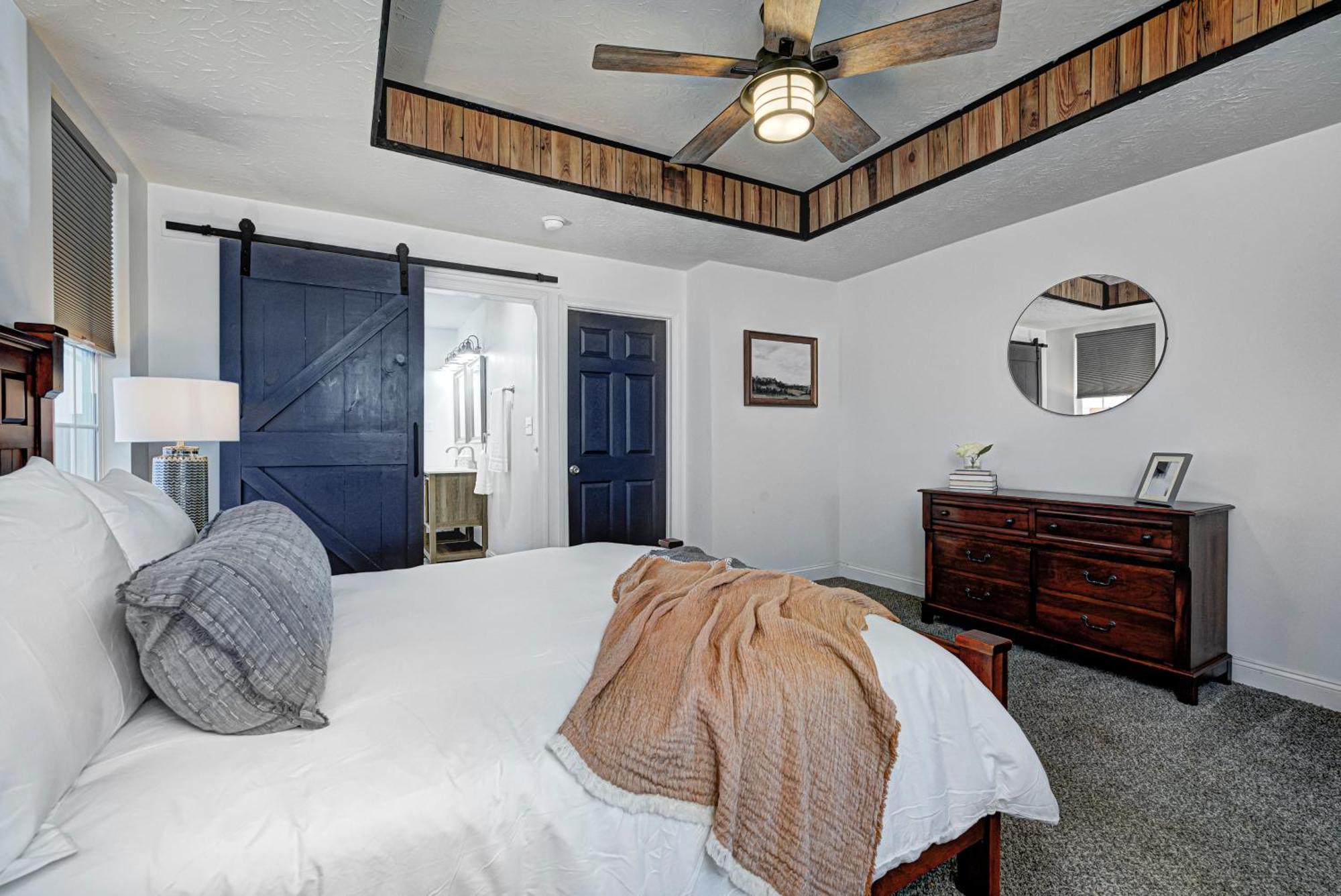 Spacious Bates-hendricks ~ 5 Min To Lucas Oil Indianapolis