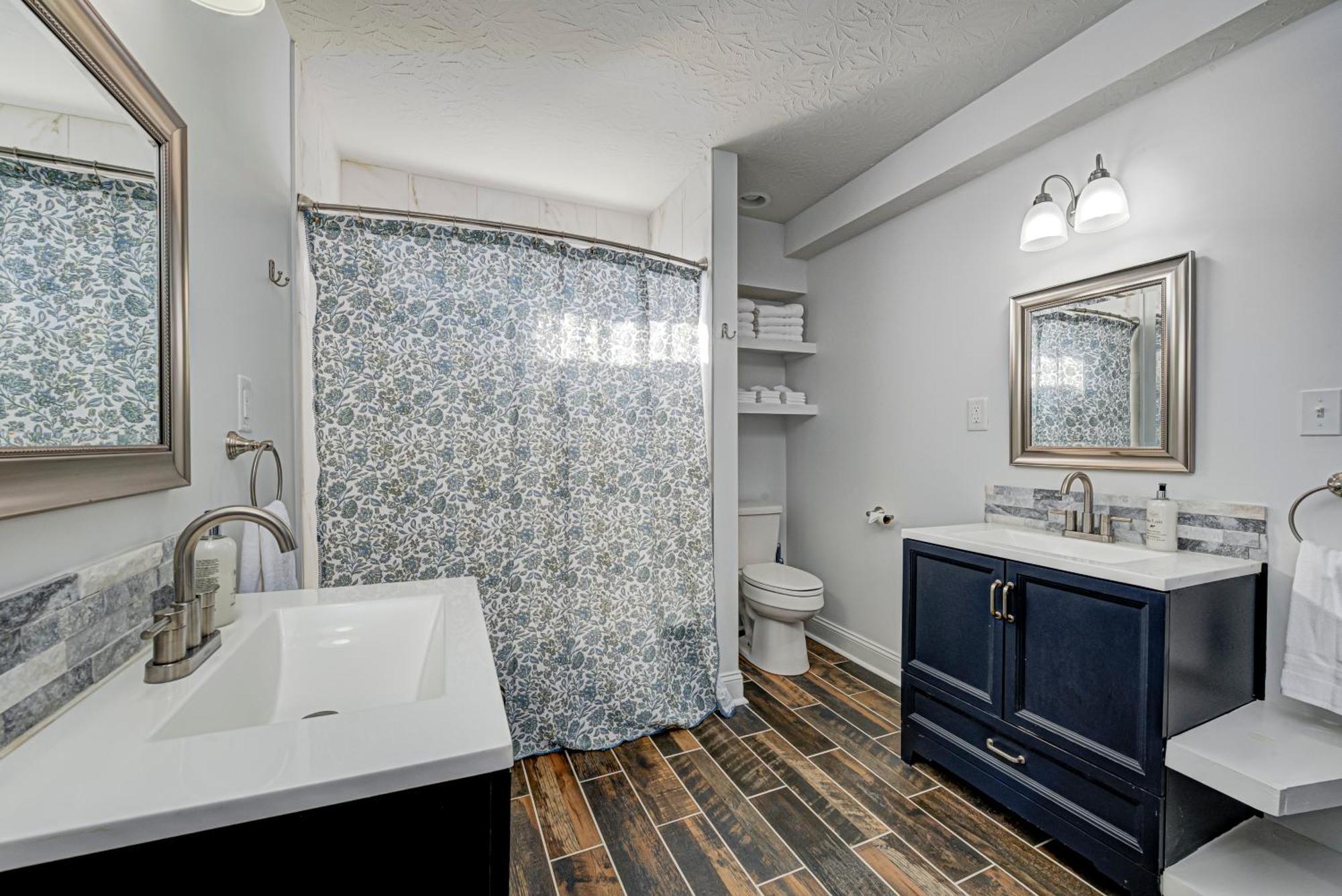 Spacious Bates-hendricks ~ 5 Min To Lucas Oil * Indianapolis