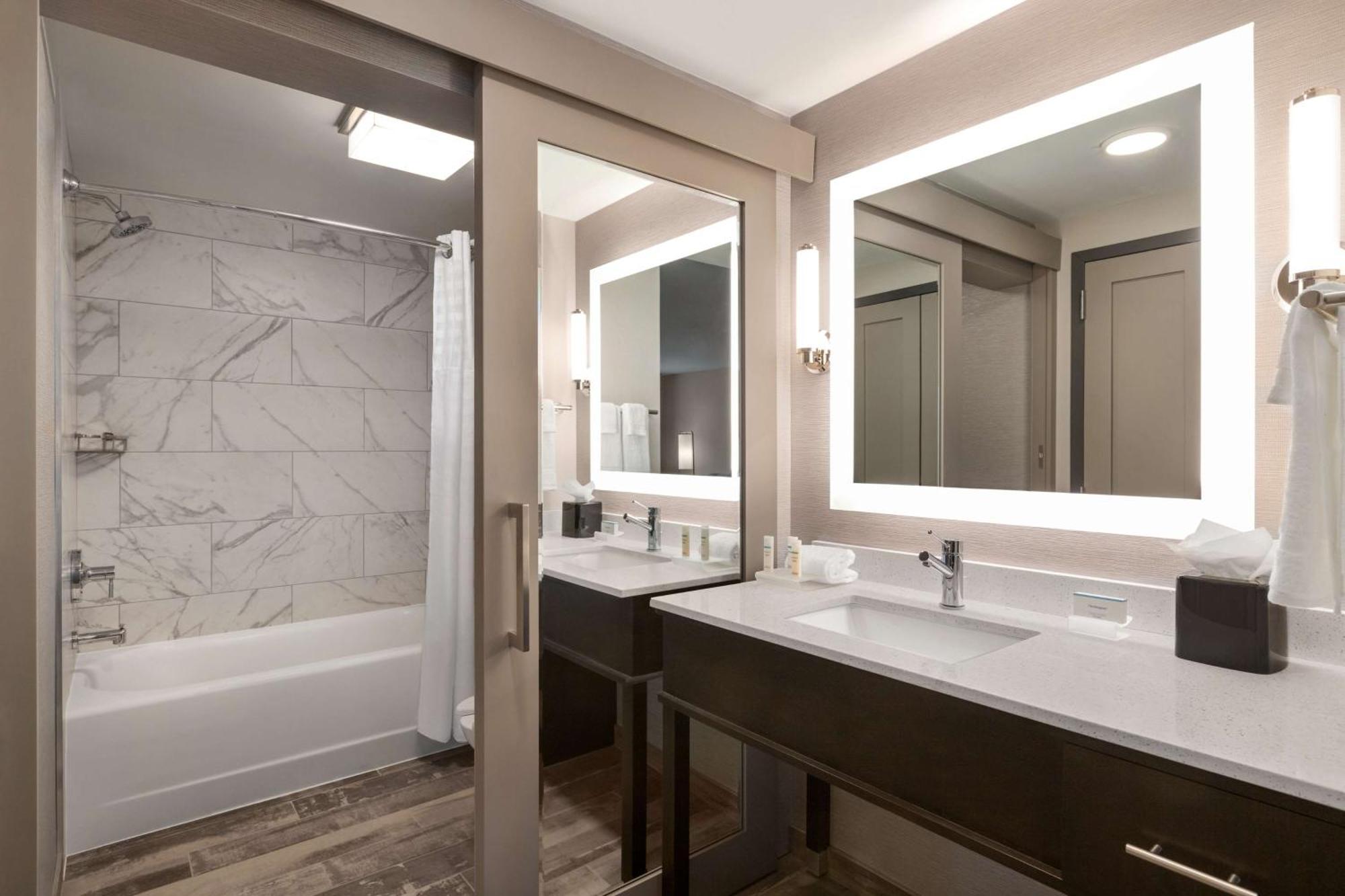 Homewood By Hilton Downtown Iupui Hotel 3*