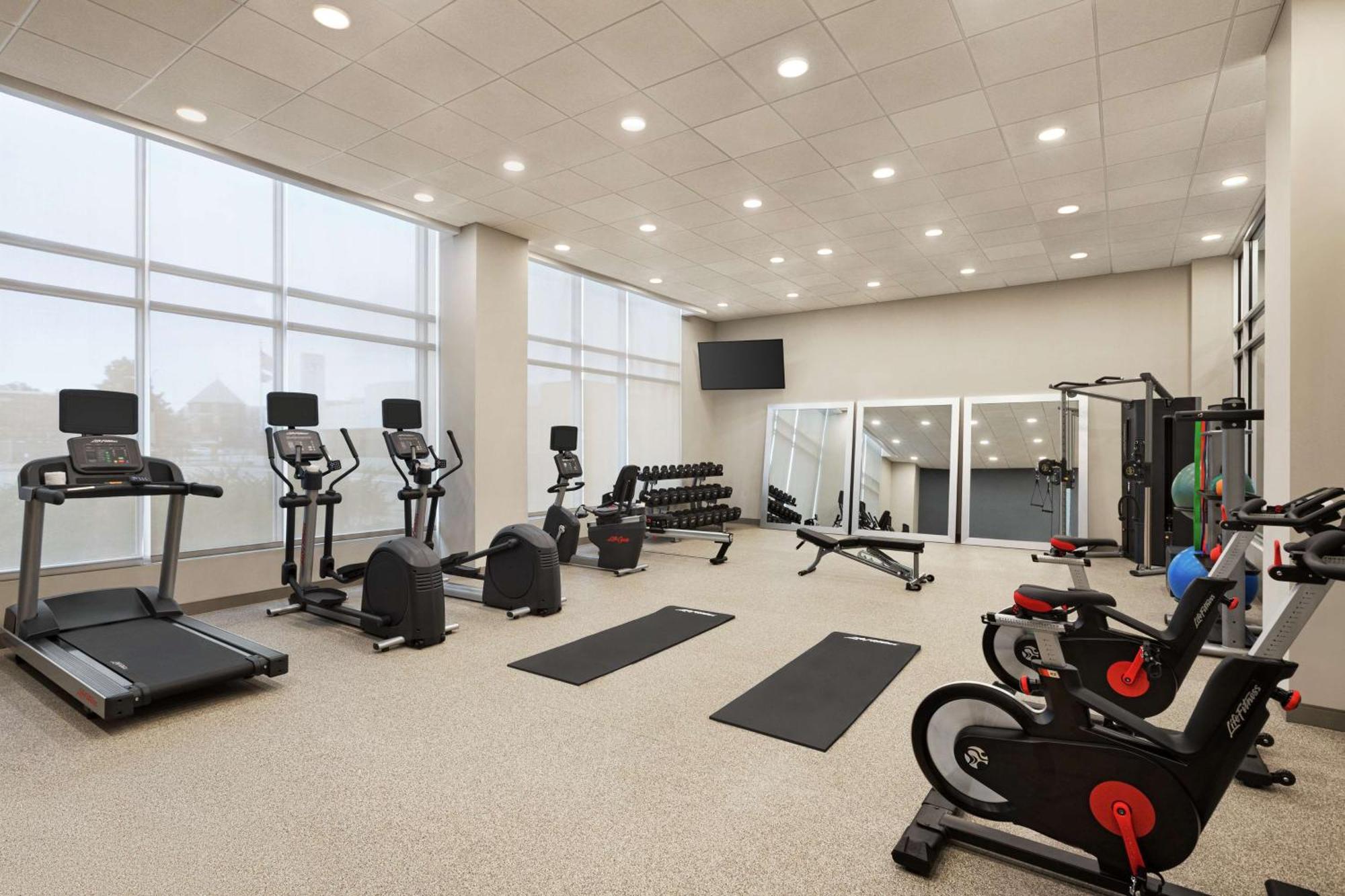 Hotel Hampton Downtown Iupui 3*