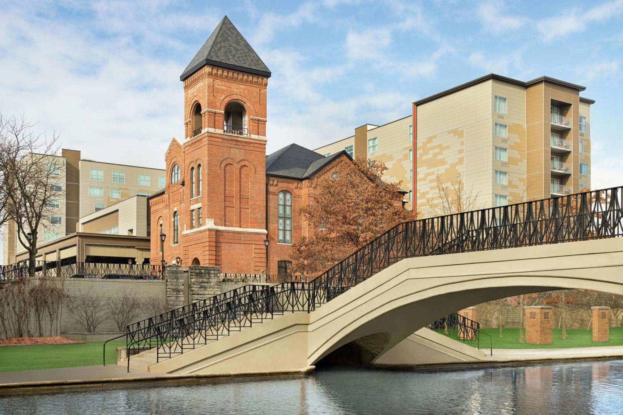 Hotel Hampton Downtown Iupui 3*