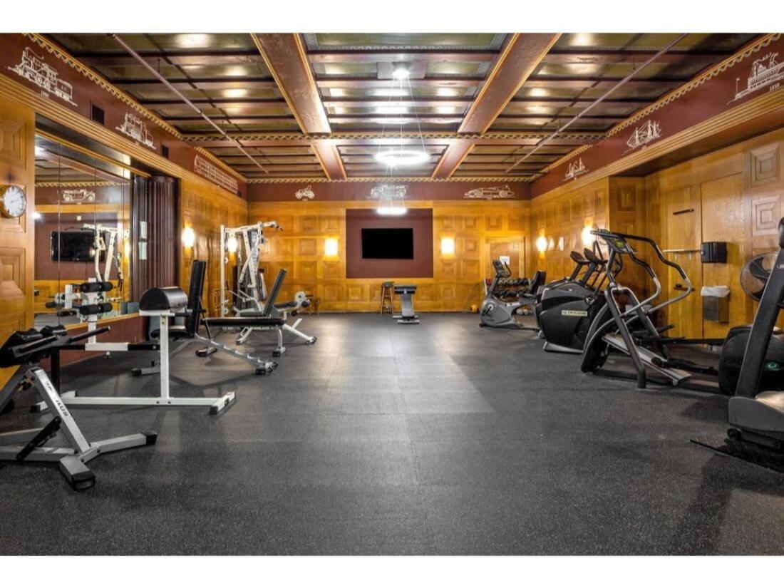 Modern Close To Everything Cozysuites Apartment Indianapolis