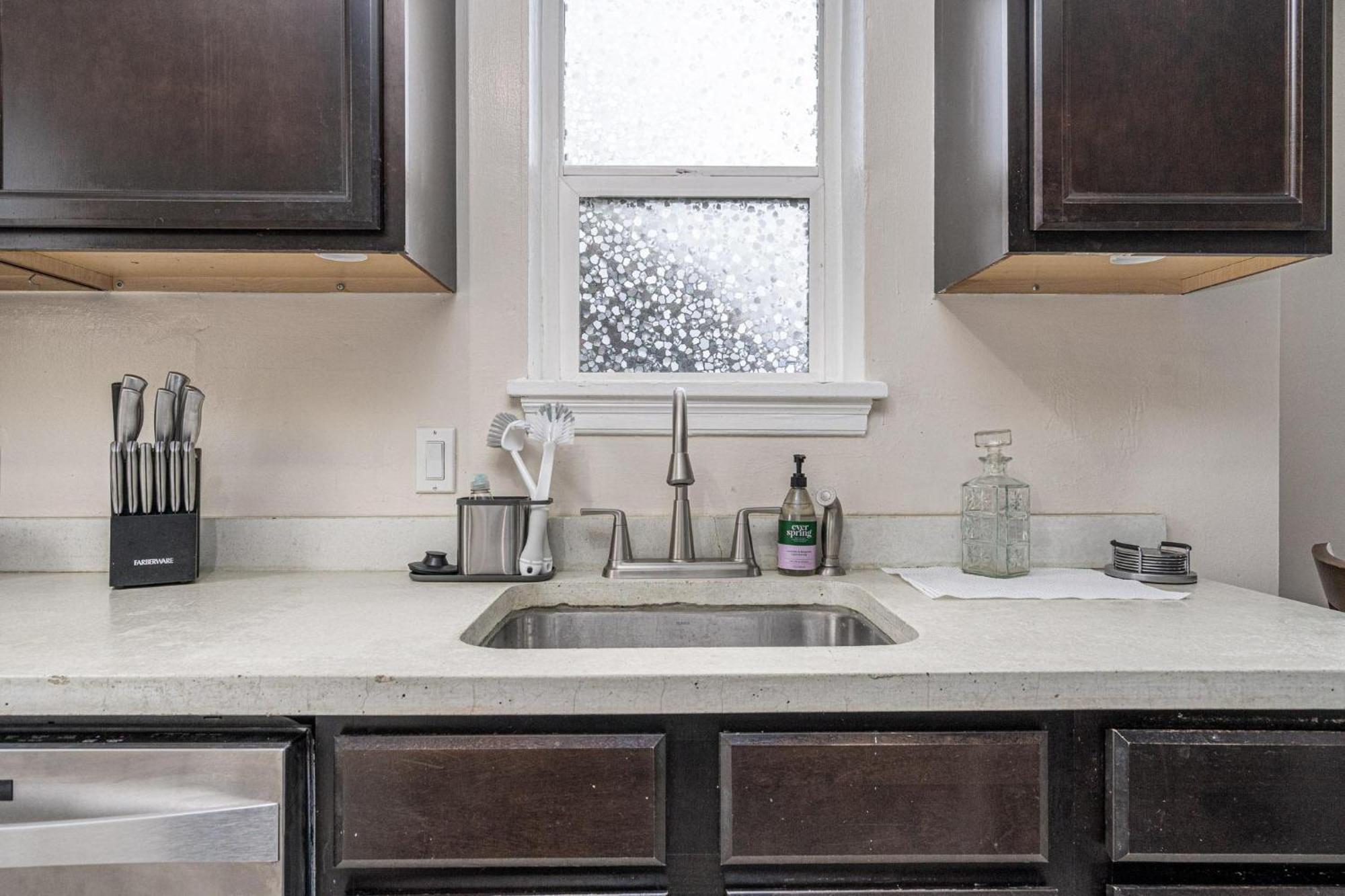 Holiday home Charm Hideout 2bdr And Basement Indianapolis