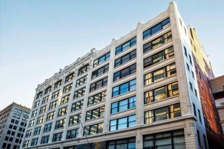 5br Cozysuites The Block With Pool Table Arcade Apartment Indianapolis