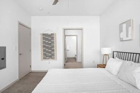 Cozysuites 2br Bottleworks #3 *