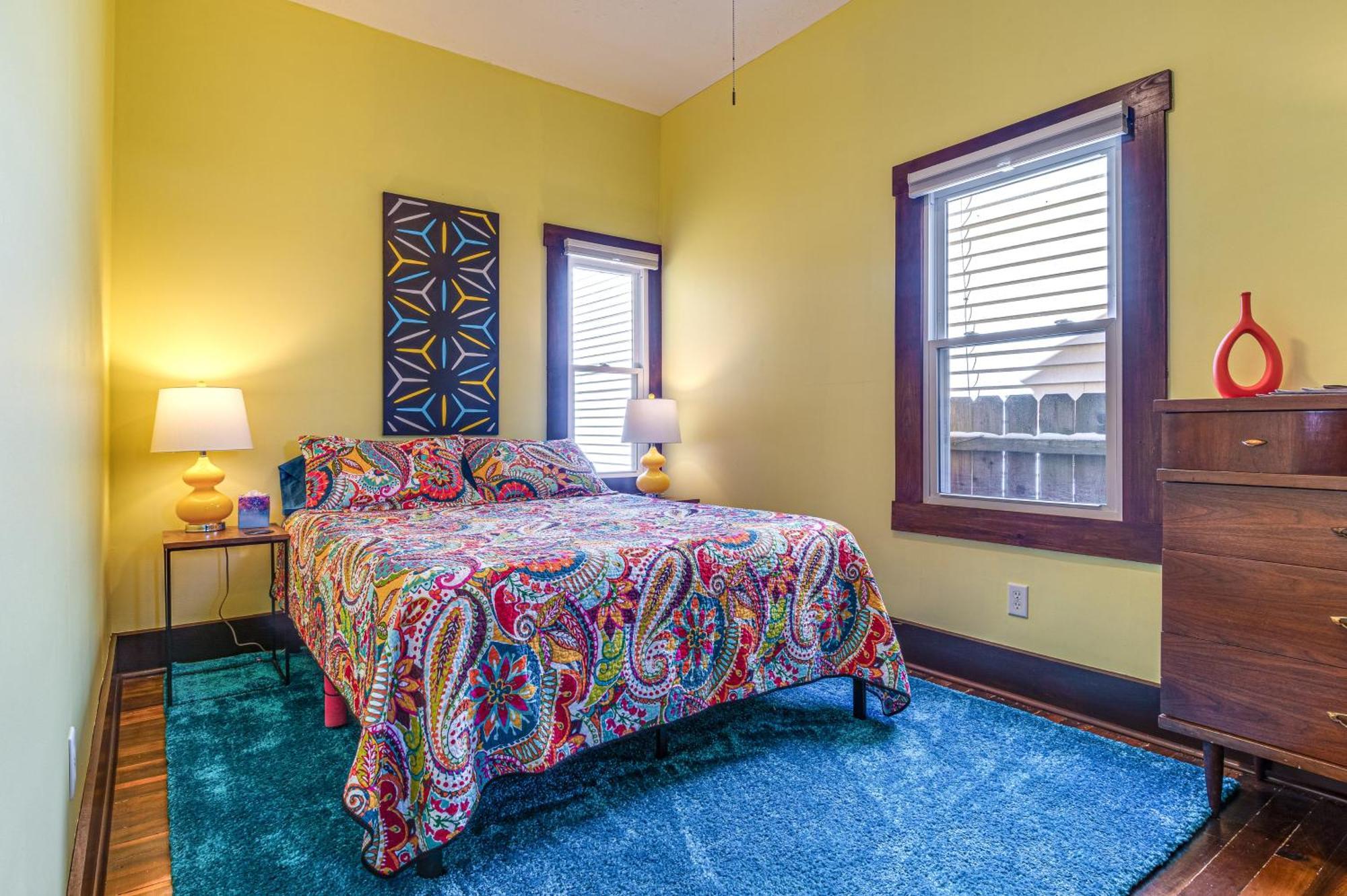 Retro-inspired Indy Walk To Fountain Square! Holiday home Indianapolis