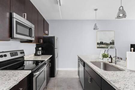 Cozysuites L Dream 1br, Monument Circle, Indy *