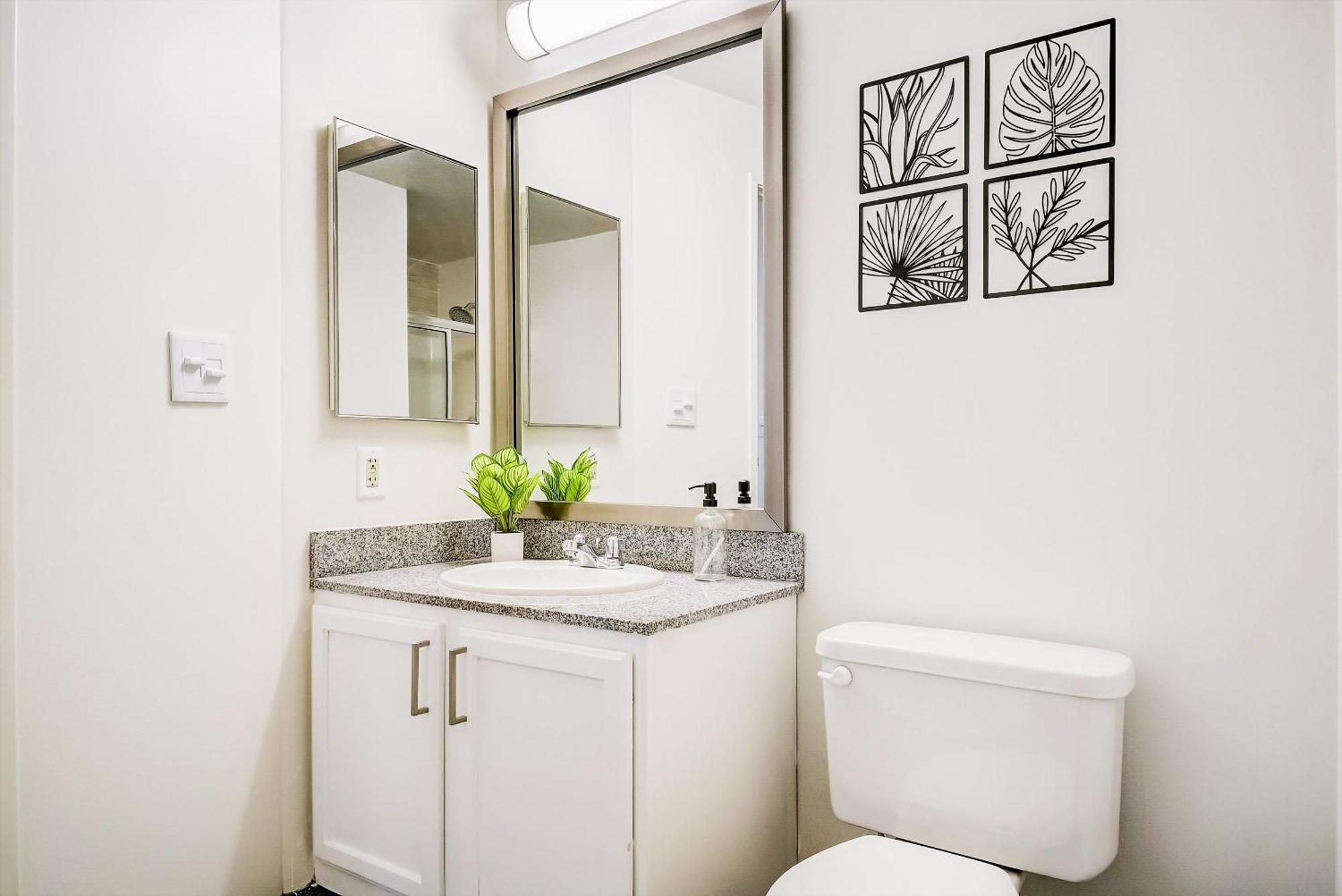 Cozysuites - 2br With Direct Skybridge Access #11