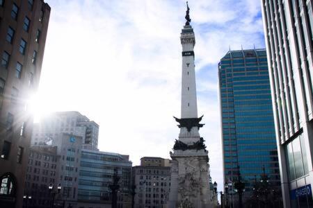 Apartment Cozysuites - 2br With Direct Skybridge Access #7 Indianapolis