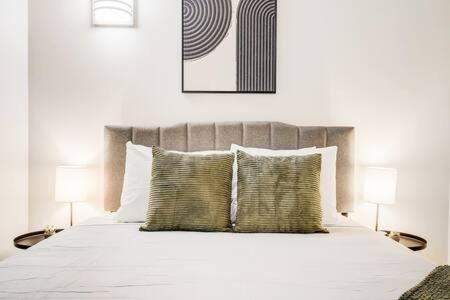 Apartment Cozysuites - 2br With Direct Skybridge Access #7 *