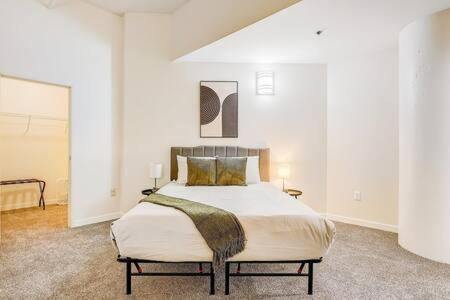 Cozysuites - 2br With Direct Skybridge Access #1 Apartment Indianapolis