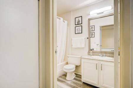 Apartment Cozysuites - 2br With Direct Skybridge Access #1 *