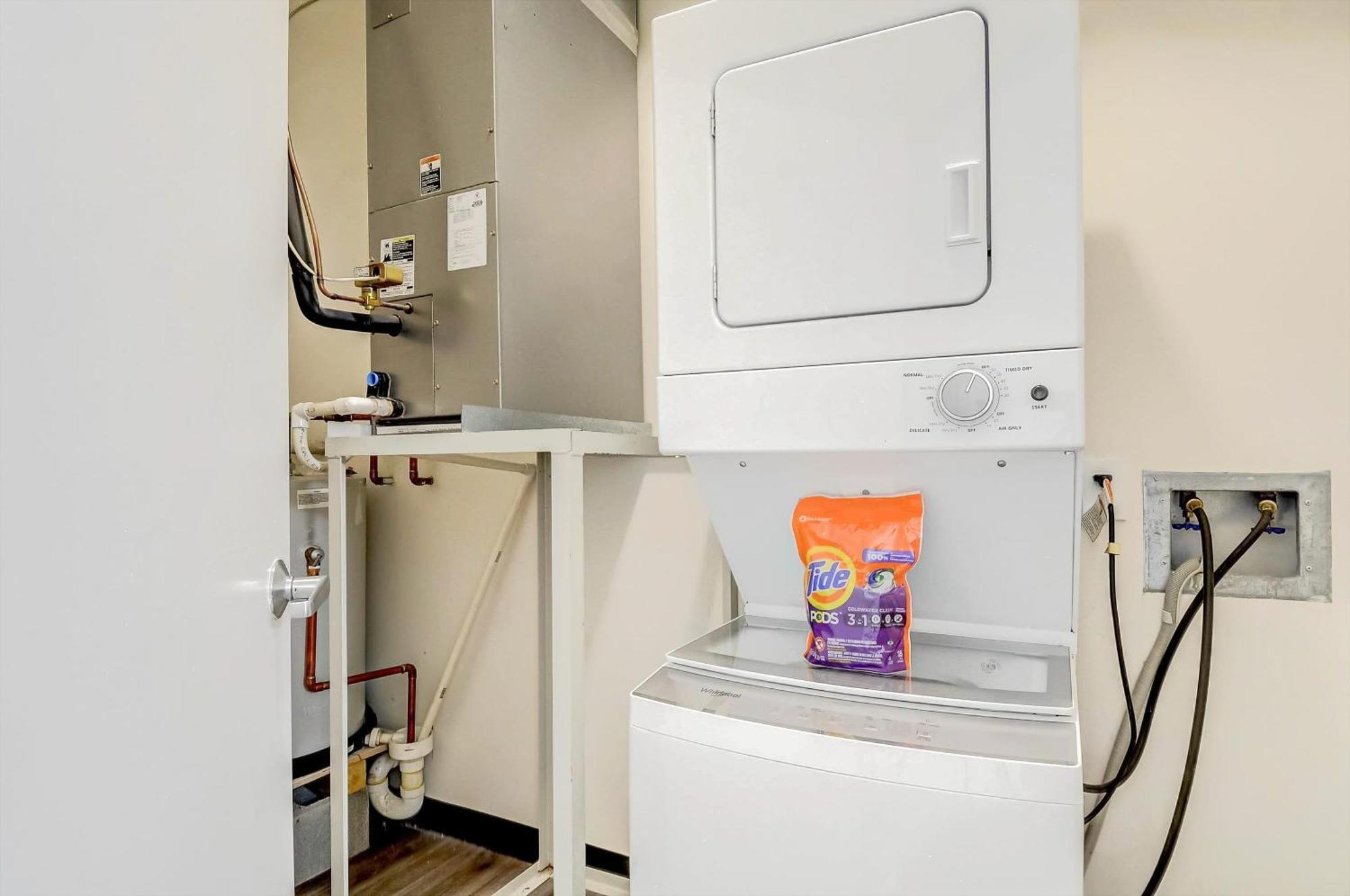 Cozysuites - 2br With Direct Skybridge Access #9 Apartment