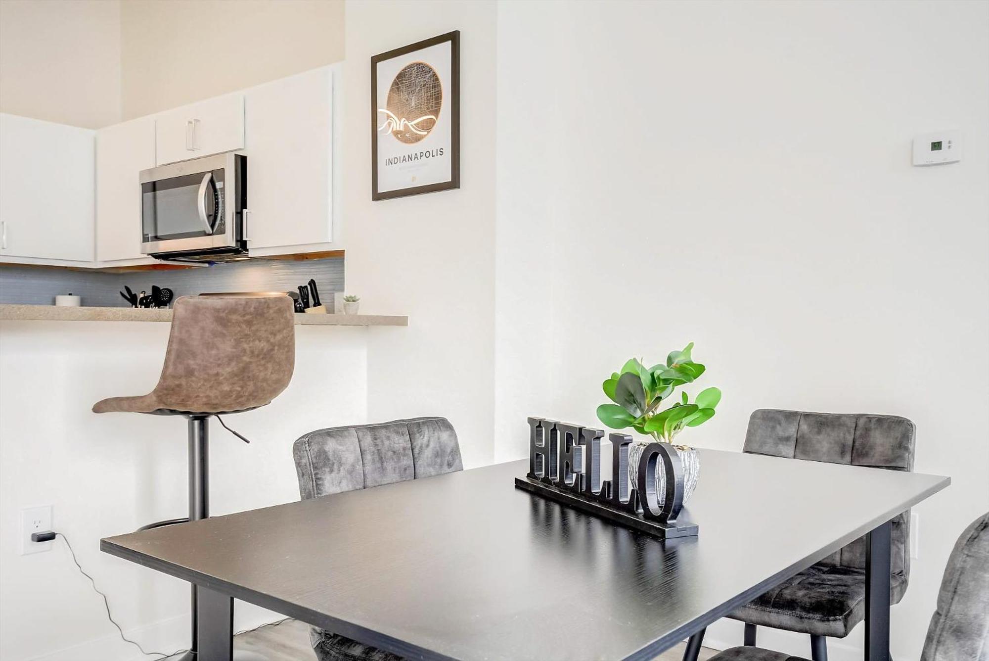 Apartment Cozysuites - 2br With Direct Skybridge Access #9 Indianapolis