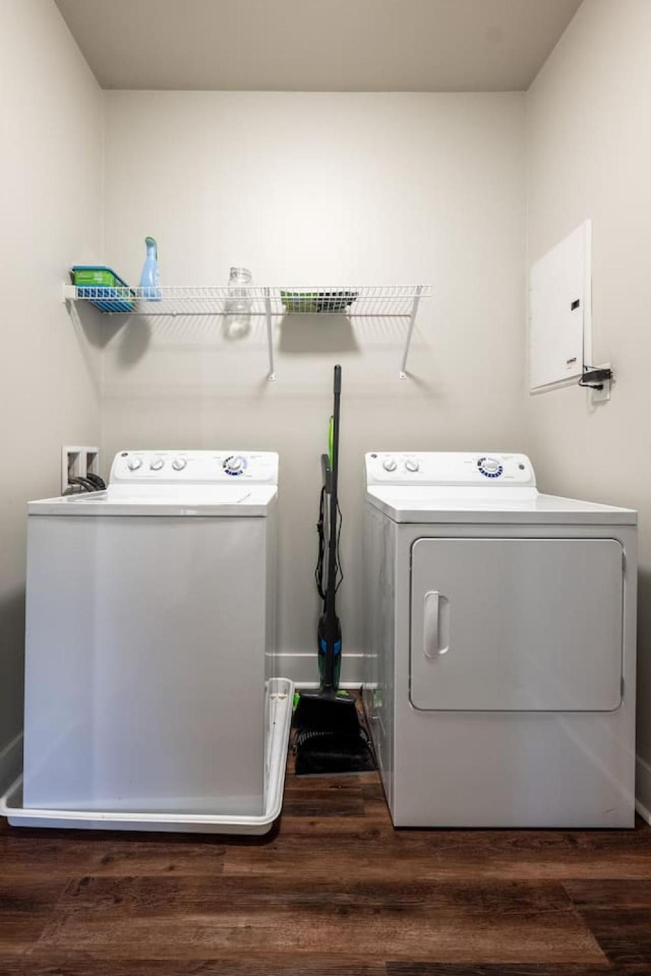 Apartment Private Keystone - Shared Indianapolis